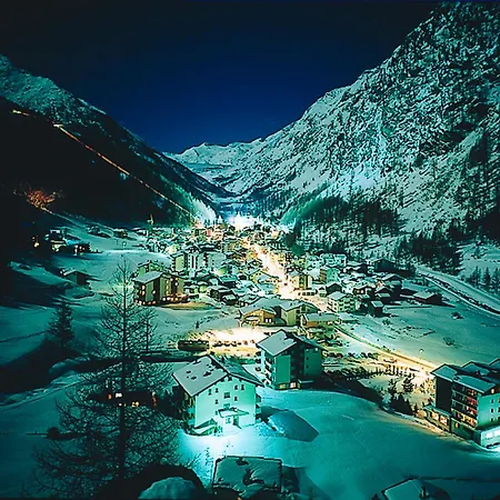 Holidays - Residenz Chateau Saas Fee