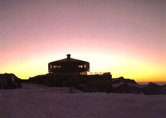 公寓 Holidays - Residenz Chateau 萨斯费